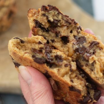 How to Make Vegan Levain Cookies