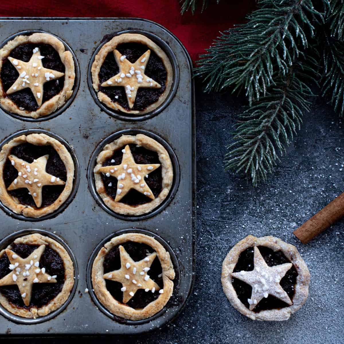 How to make Easy Vegan Mince Pies with Delicious Crisp Pastry
