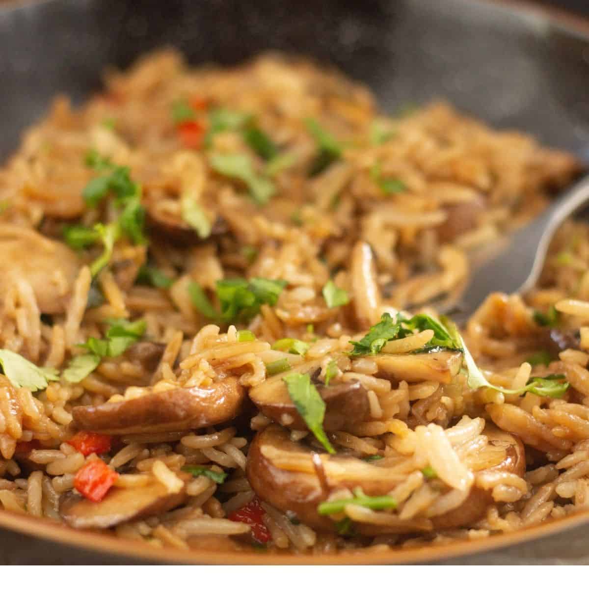 Easy Vegan Mushroom Rice