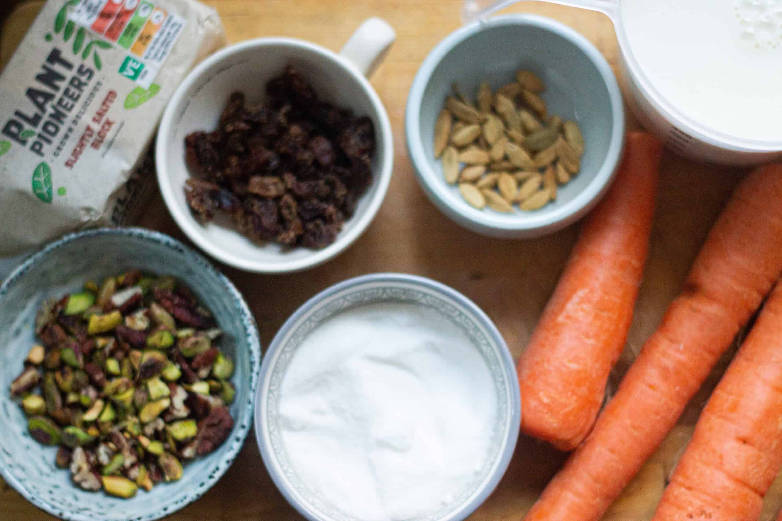 INgredients for making carrot halwa