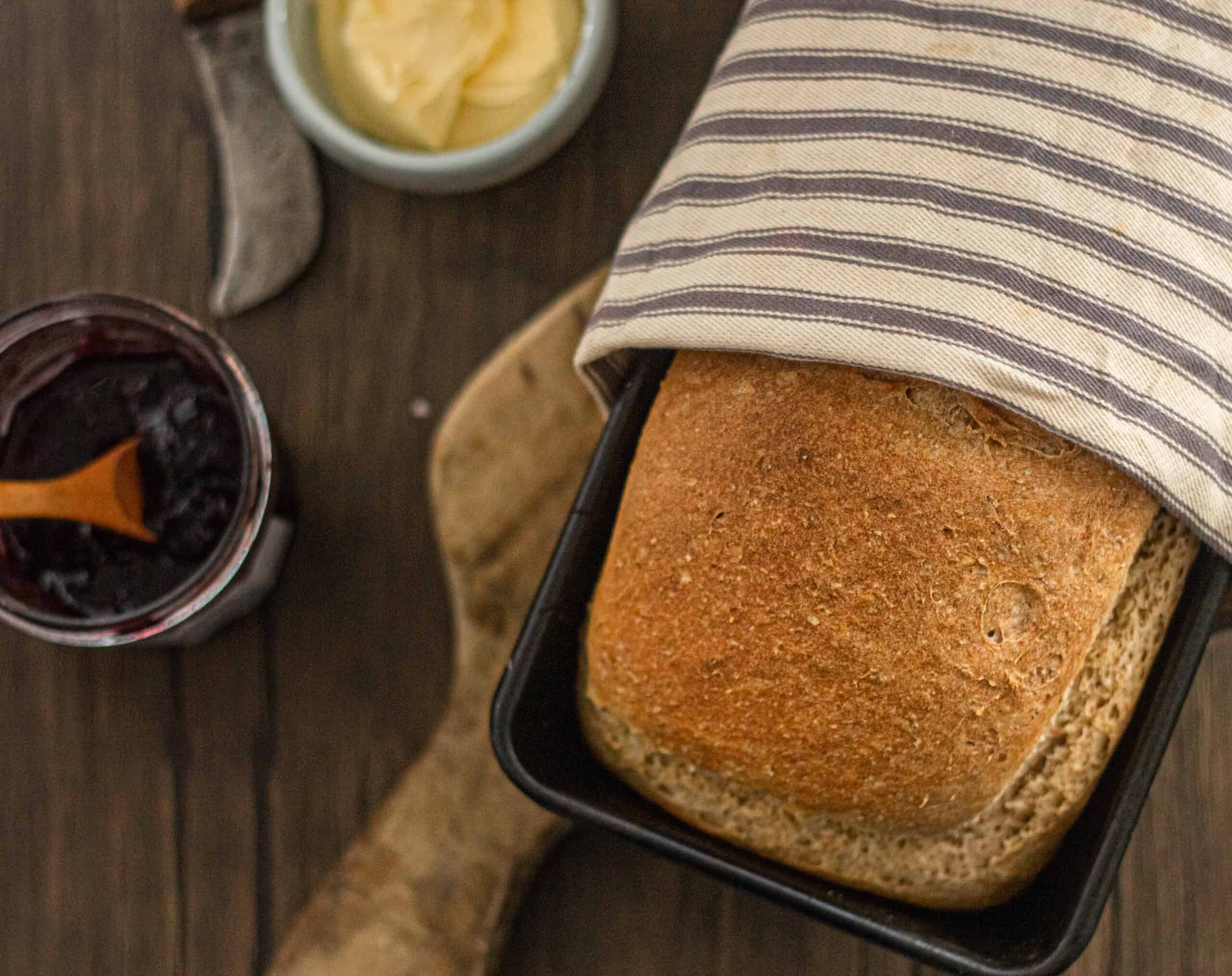 How to make a white loaf of bread