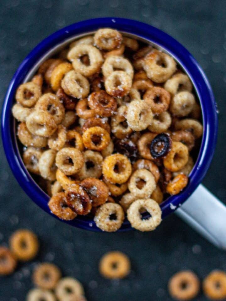 Donut cheerios in a cup