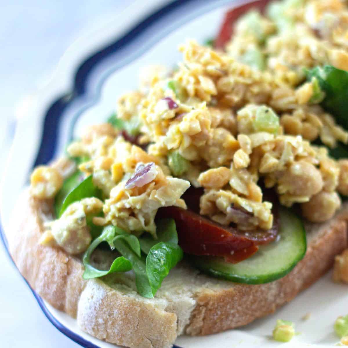 Easy Vegan Tuna Mayo Salad – Better than Tuna!