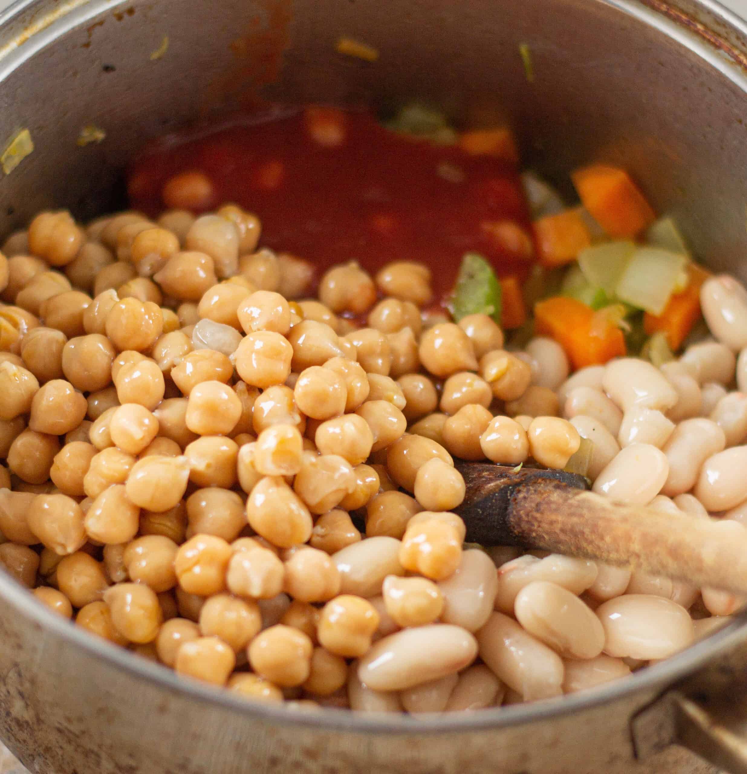 Adding chickpeas and cannellii beans to soup 