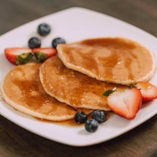 Pancakes with Fresh Fruits